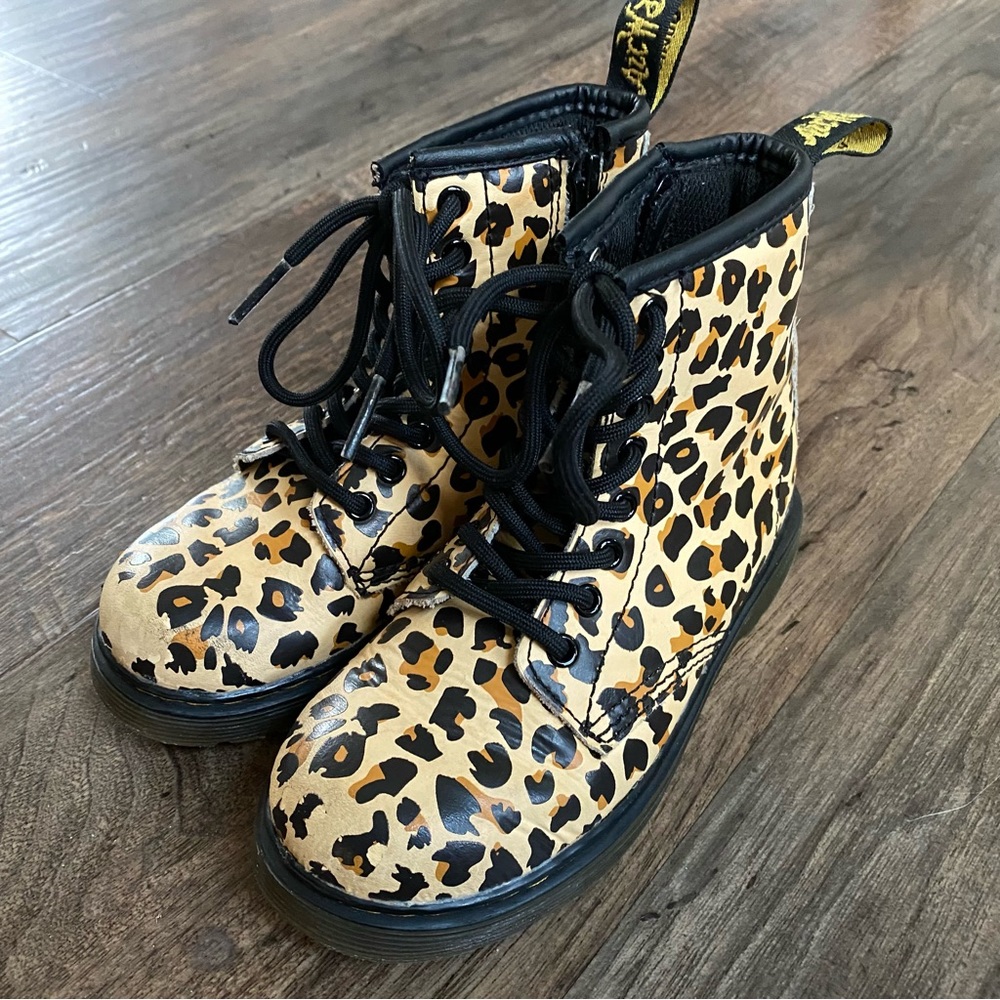 Kids Leopard print Dr. Martens Boots